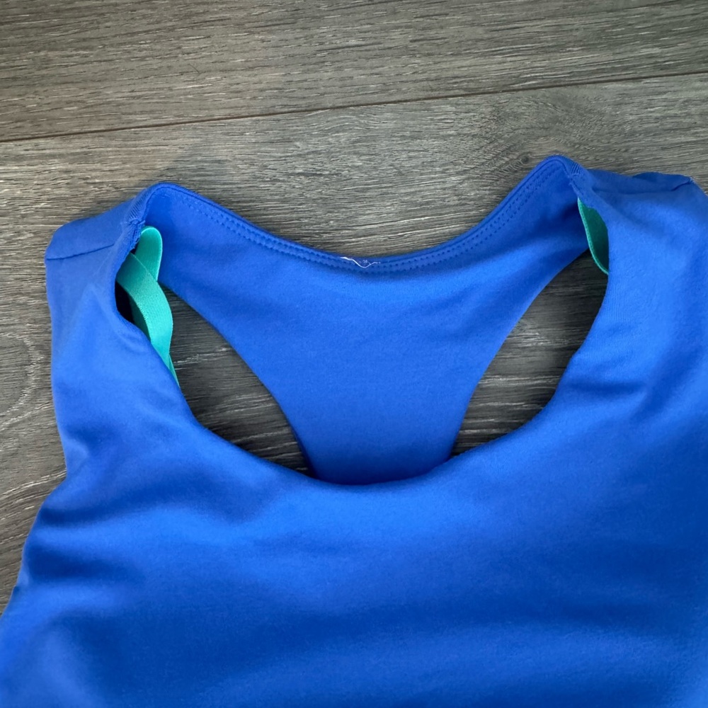 Fabletics Boost Blue Strappy Racerback Active Tank Top Built-in Bra - Picture 2 of 7